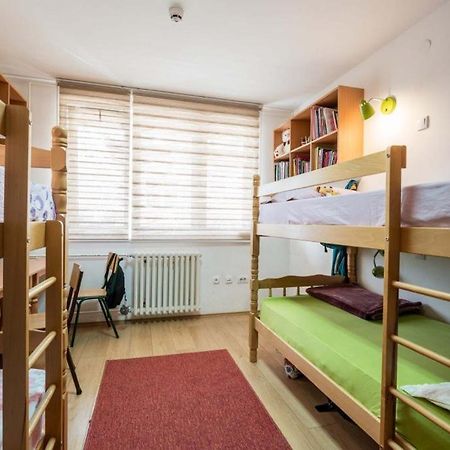 Petar Drapsin Hostel Belgrade Exterior photo